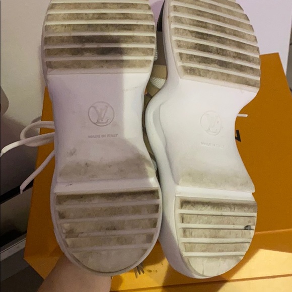 LOUIS VUITTON ARCHLIGHT SNEAKERS - Picture 7 of 10